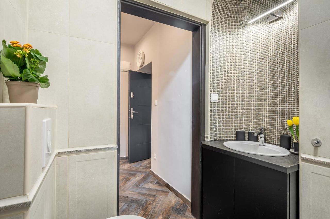 Stunning In The Hearth Of Apartamento Budapest